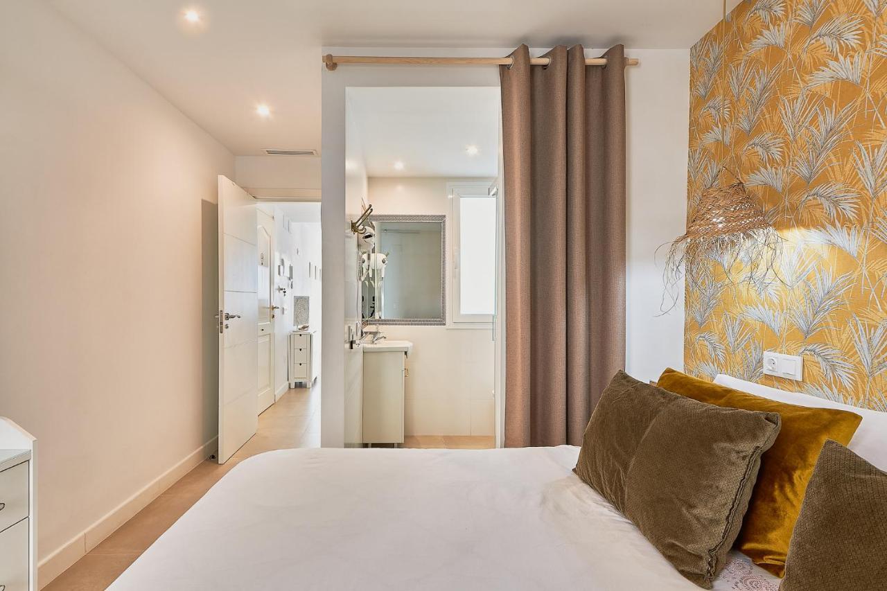 Suite Deluxe Face Mer Apart Malaga Exterior photo