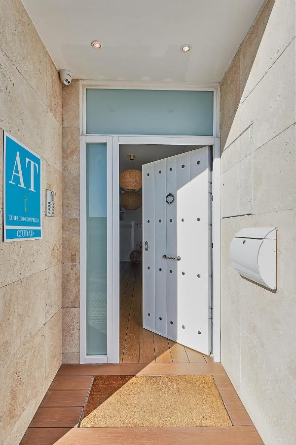 Suite Deluxe Face Mer Apart Malaga Exterior photo